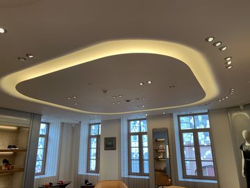 Hermes_Stol_celing_2.JPG